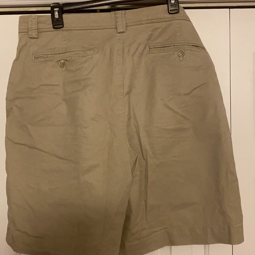 Kirkland men’s 36 waist shorts - Picture 3 of 4
